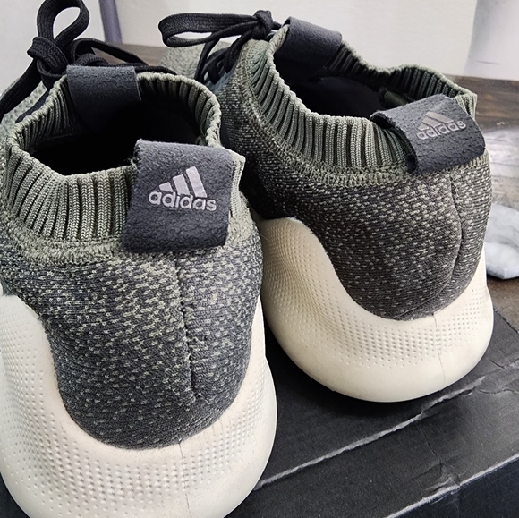 Adidas Purebounce Shoes - Men US 9 - Picture 3 of 5